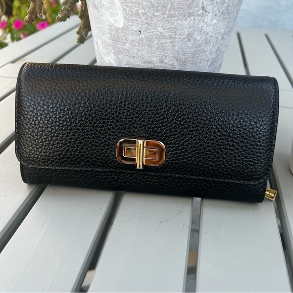 Michael Kors Sullivan Black Bifold Wallet - Picture 1 of 11